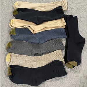 7 pairs of Gold toe socks